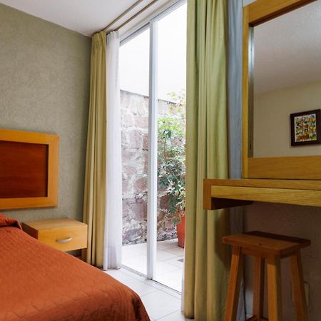 Hotel Qualitel Centro Historico Морелия Екстериор снимка